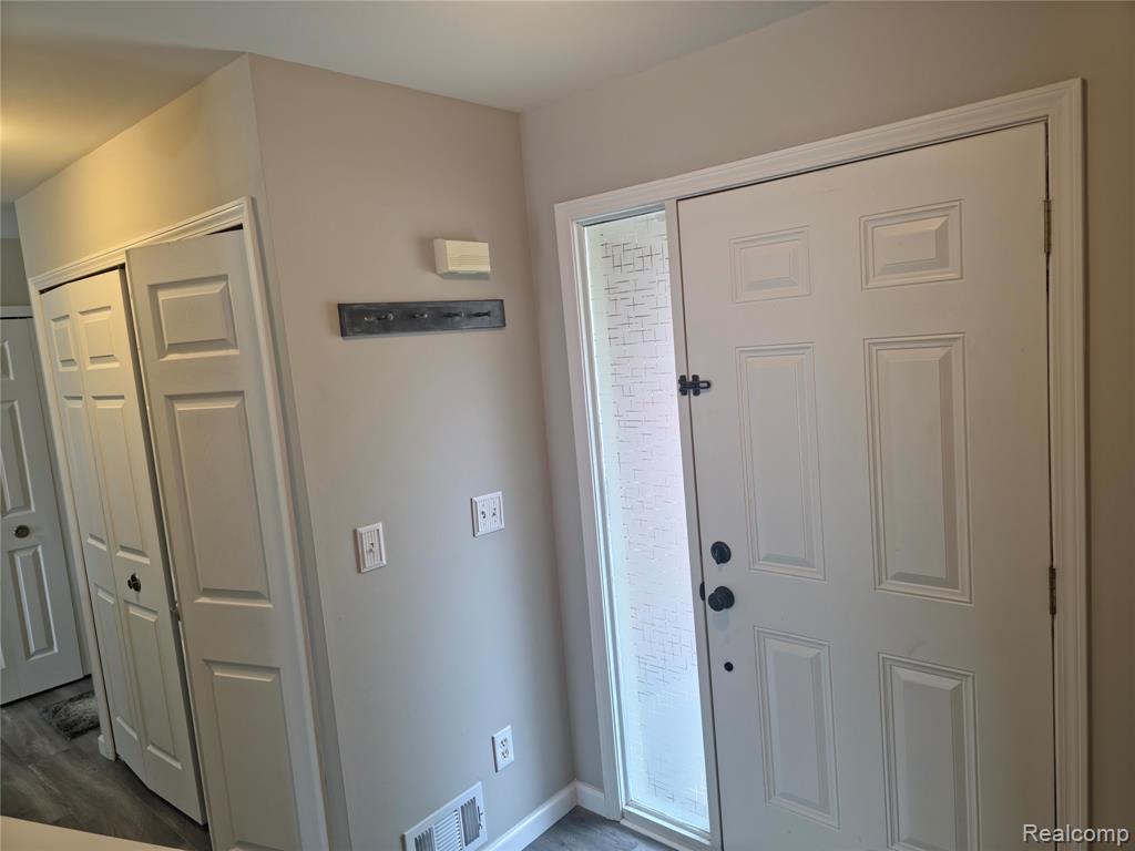 1275 Lilac Lane Property Photo 10