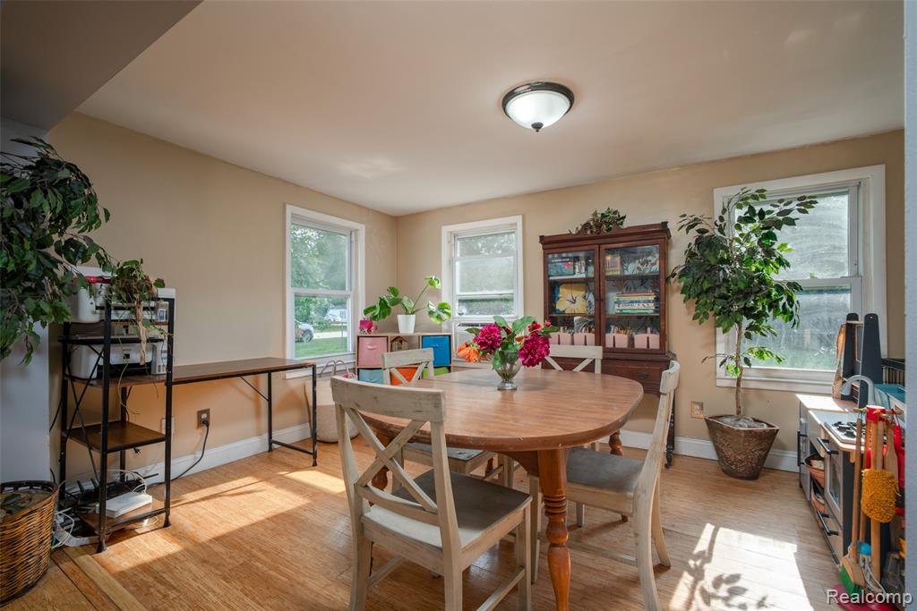 14615 Cornell Street Property Photo 9