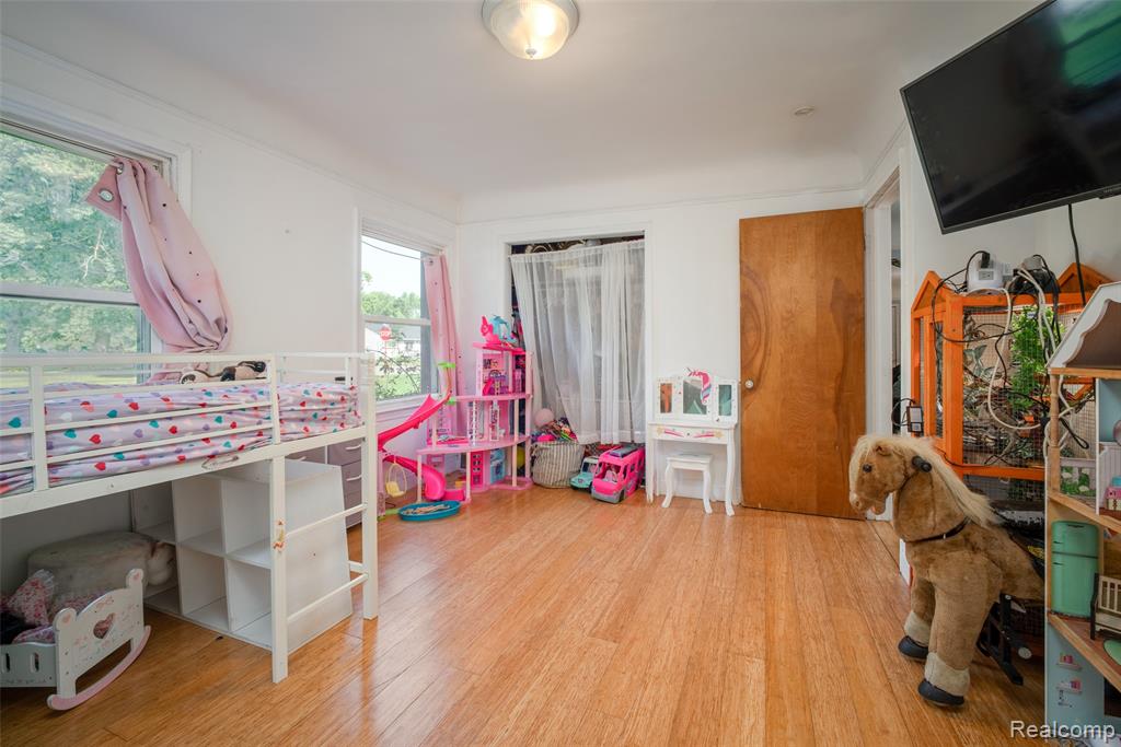 14615 Cornell Street Property Photo 17