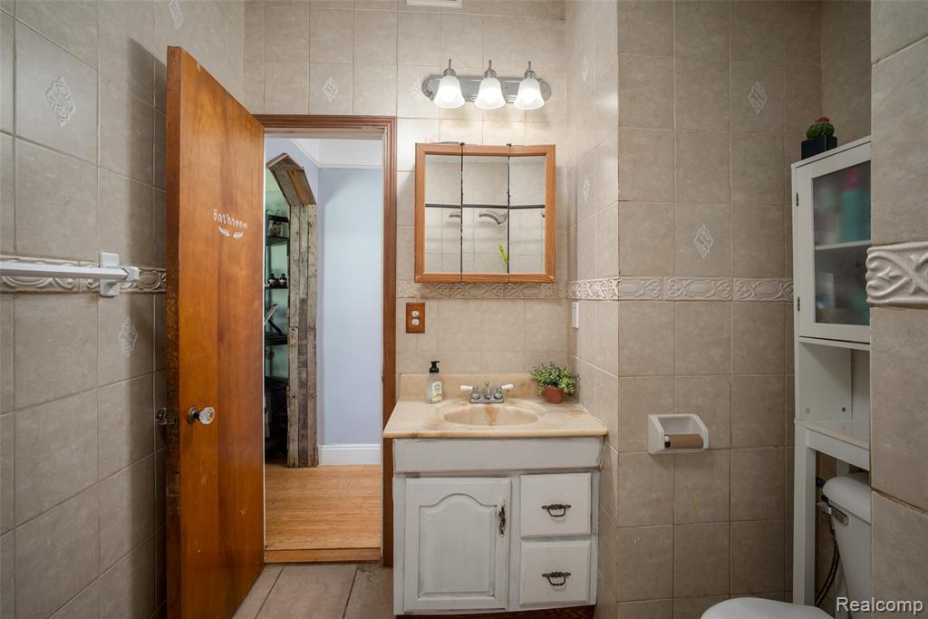 14615 Cornell Street Property Photo 19