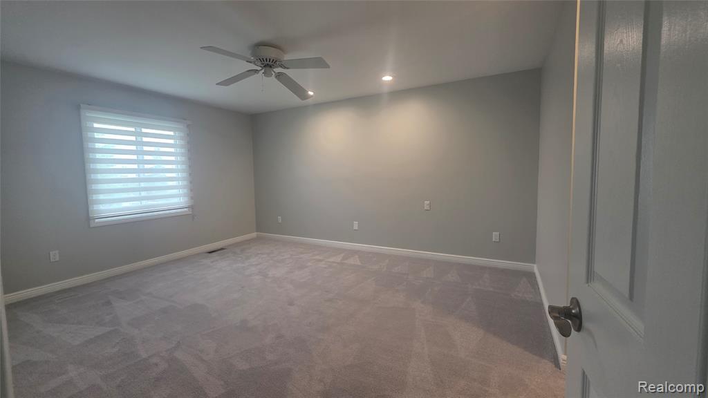 6688 Maple Lakes Drive Property Photo 10