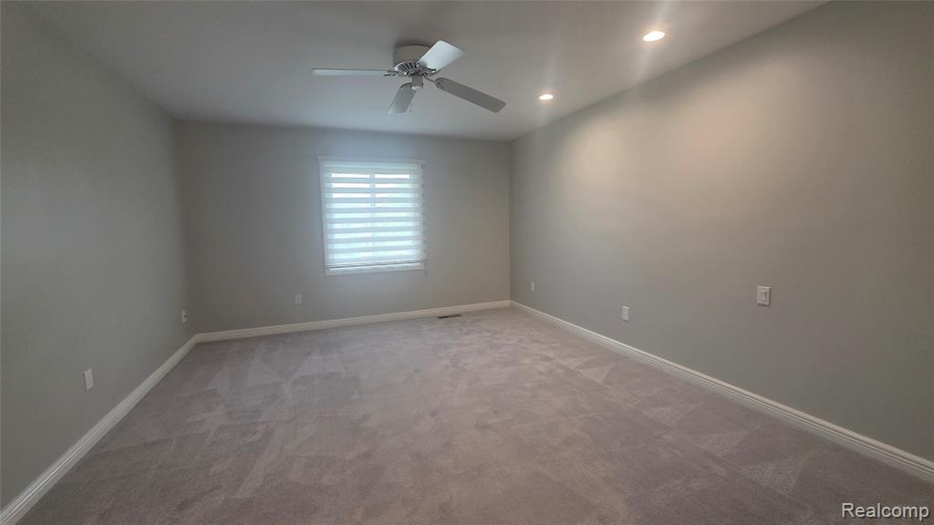 6688 Maple Lakes Drive Property Photo 13