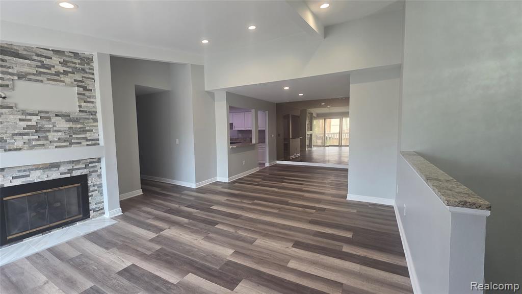 6688 Maple Lakes Drive Property Photo 15