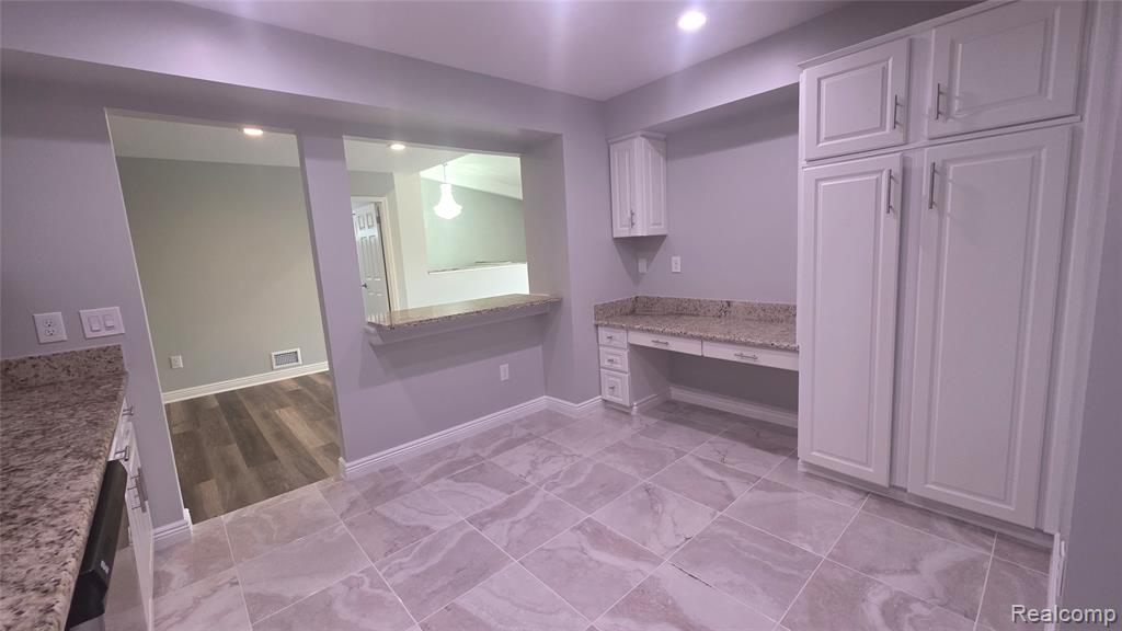 6688 Maple Lakes Drive Property Photo 17