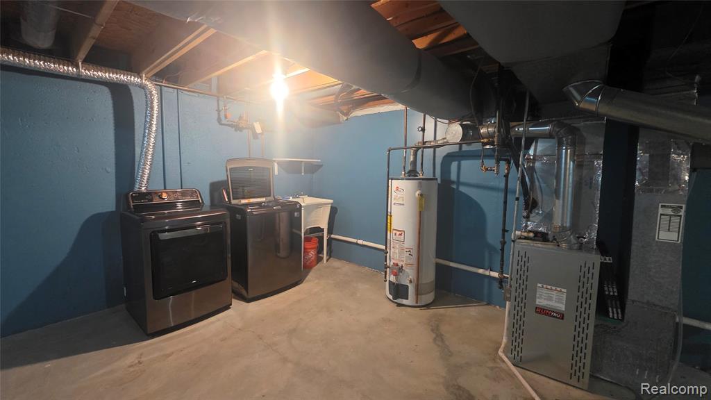 6688 Maple Lakes Drive Property Photo 20