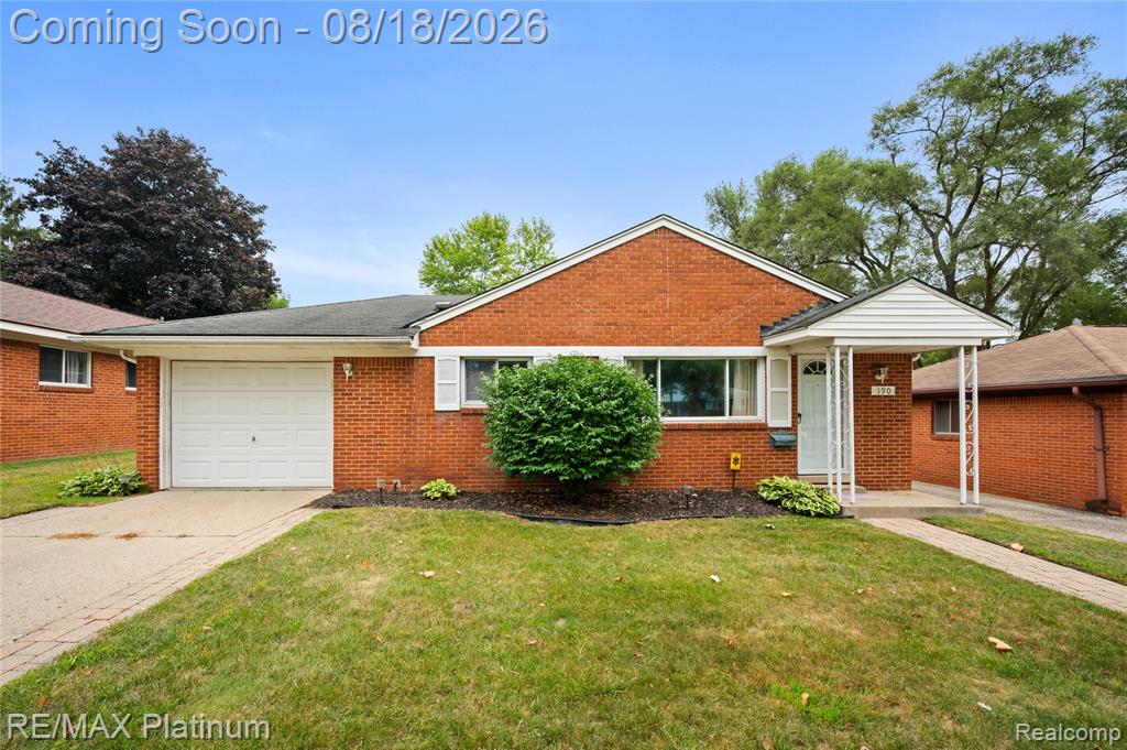 190 N Noble Street Property Photo 1