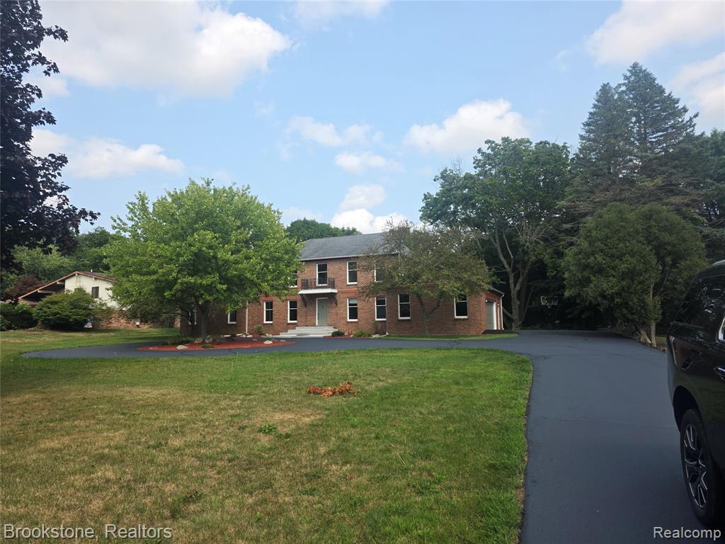 1210 Springborrow Drive Property Photo 1