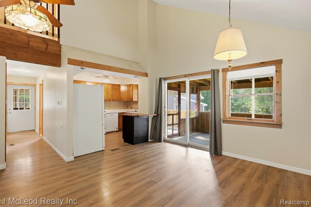 1738 E Pioneer Road Property Photo 13