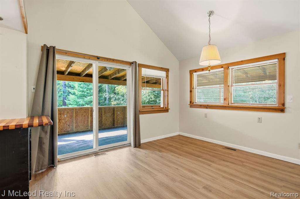 1738 E Pioneer Road Property Photo 19