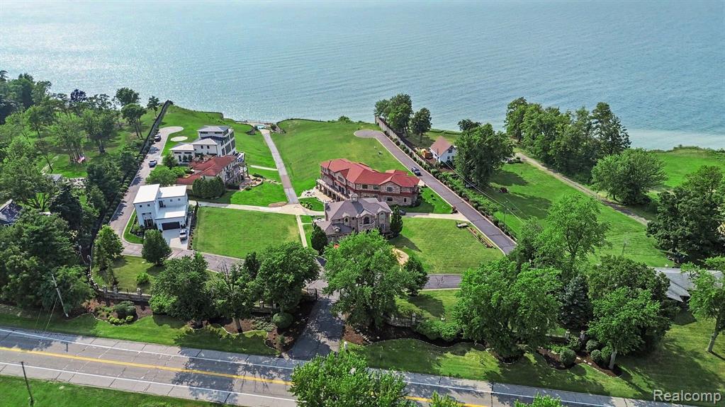 615 Sul Lago Property Photo 4