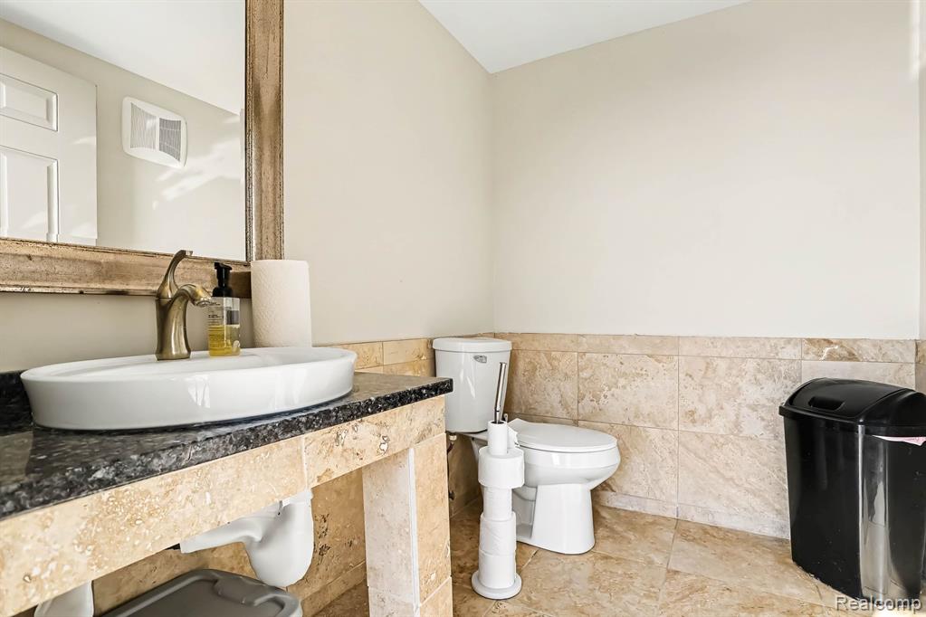 615 Sul Lago Property Photo 22