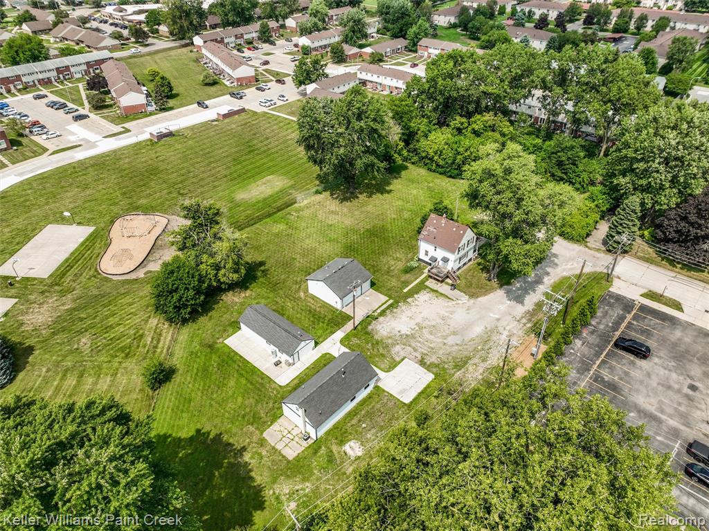 23880 Shook Road Property Photo 31
