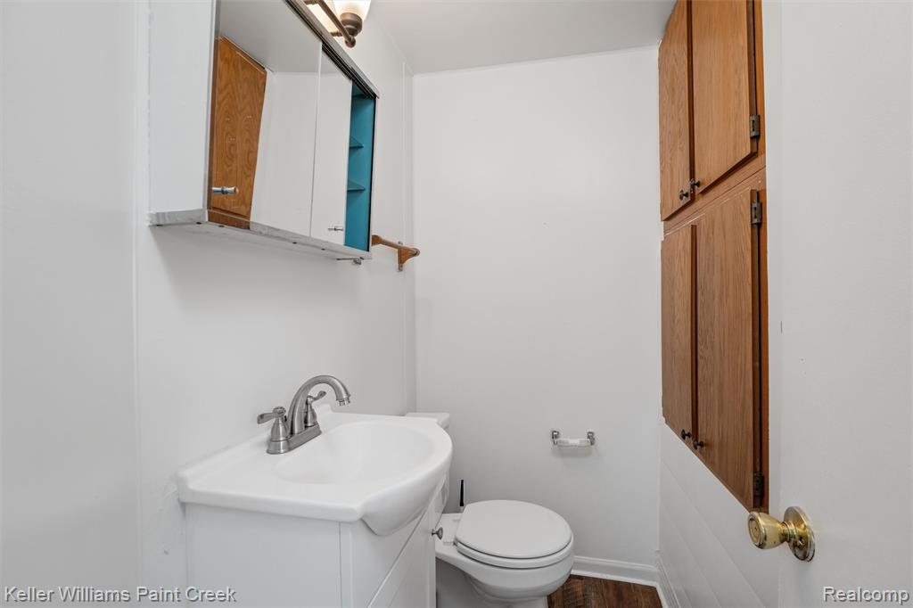 23880 Shook Road Property Photo 35