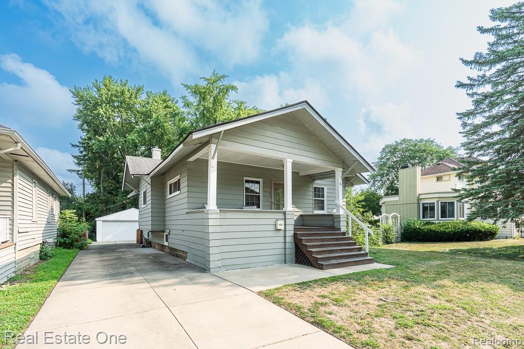 111 E Tacoma Street