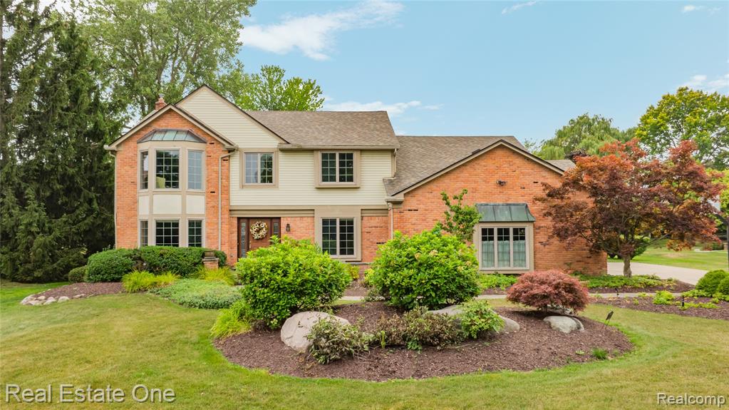 37125 Fox Glen Property Photo 1