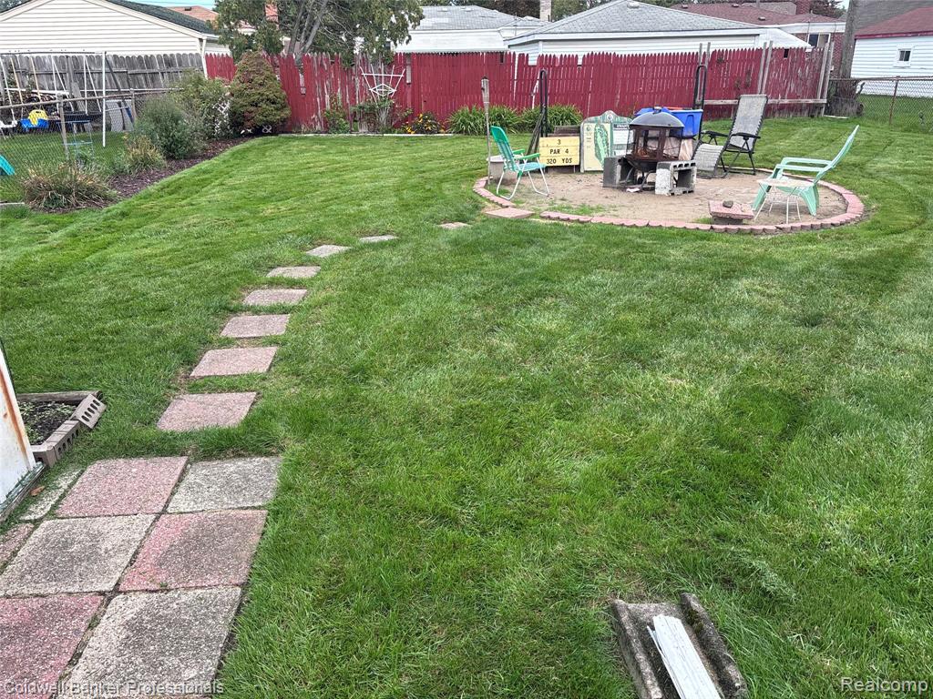 22829 Arcadia Street Property Photo 5