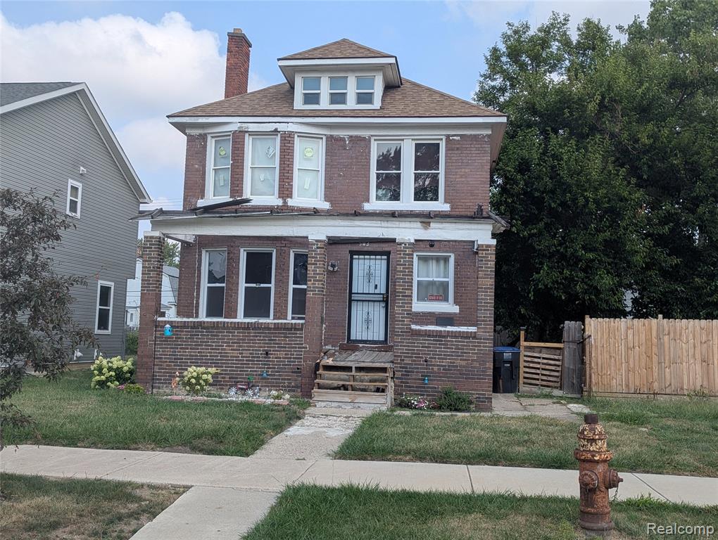 583 Alger Street Property Photo 1