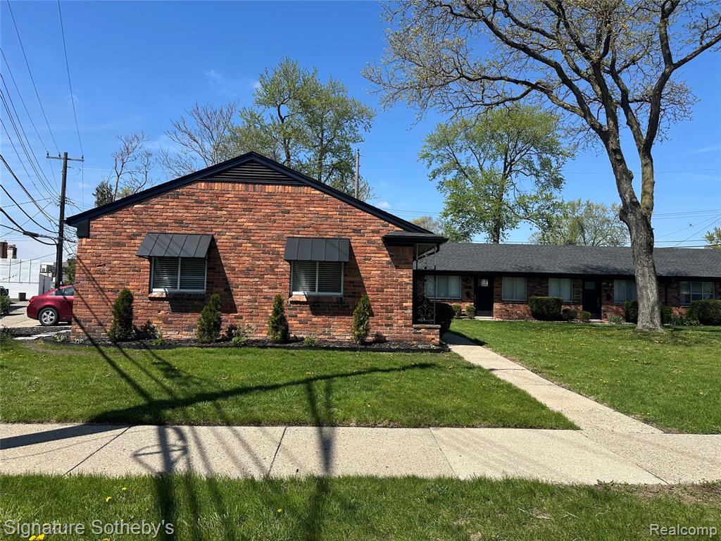 141 Ardmore Drive Property Photo 1