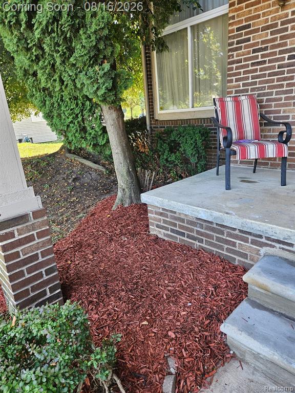45113 Lindsey Drive Property Photo 4