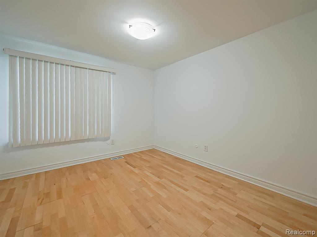 6240 Wynford Drive Property Photo 22