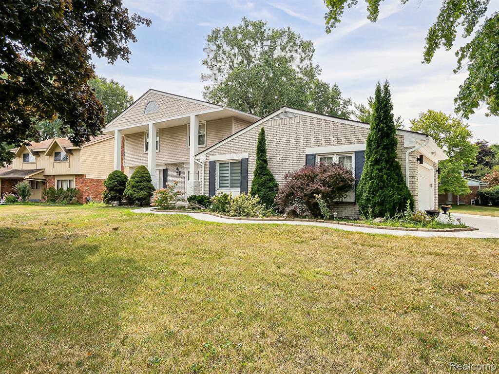 6240 Wynford Drive Property Photo 37