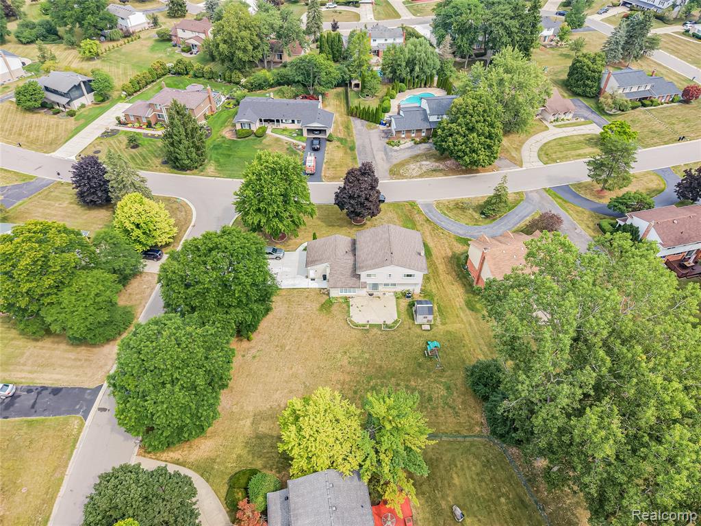 6240 Wynford Drive Property Photo 42