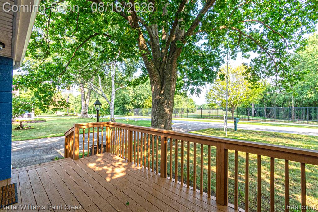 19421 Filmore Street Property Photo 6