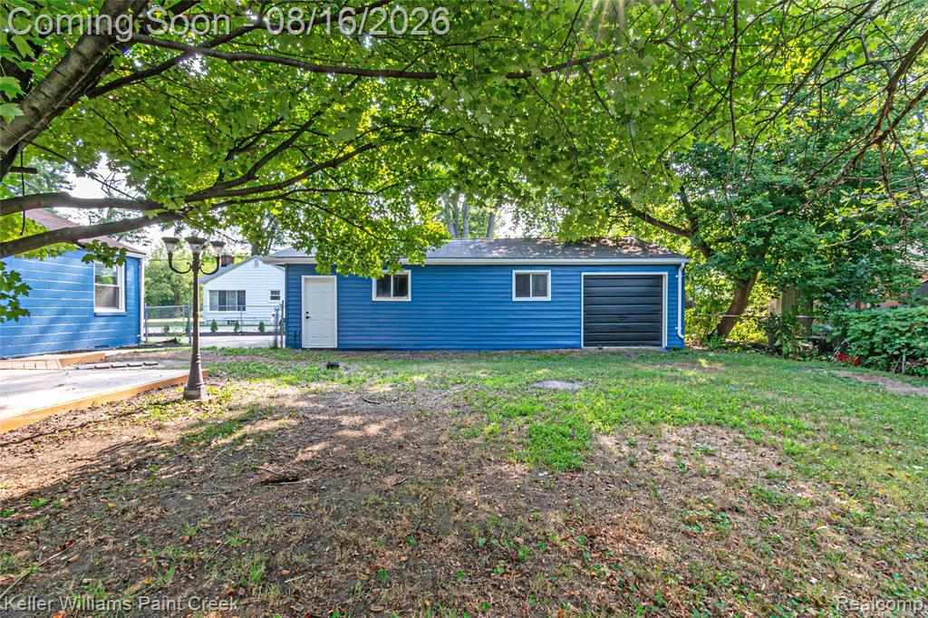 19421 Filmore Street Property Photo 8