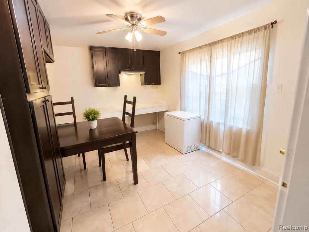 149 S Gates Street Property Photo 14