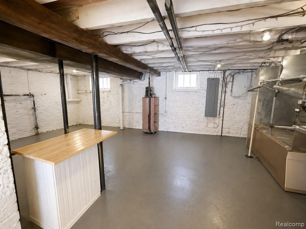 149 S Gates Street Property Photo 18