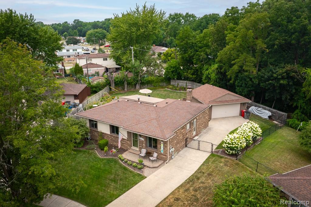 18233 Matthew Drive Property Photo 49