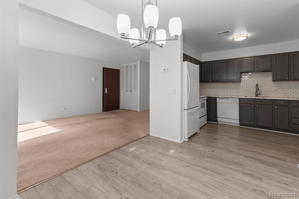 424 Baldwin Avenue Property Photo 10