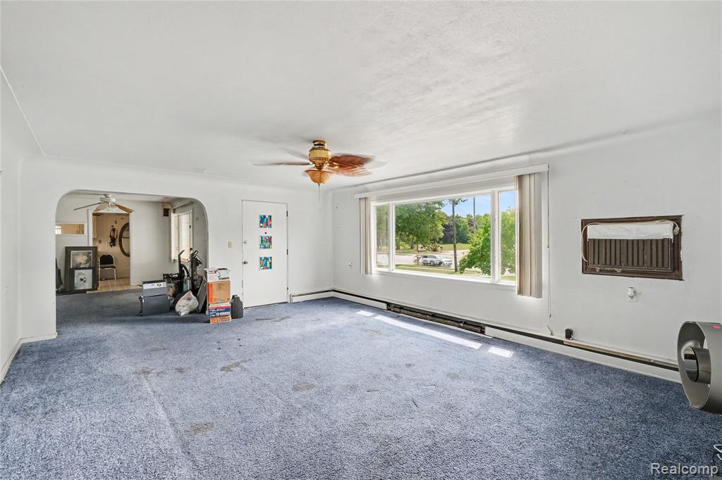 1103 E Bristol Road Property Photo 5