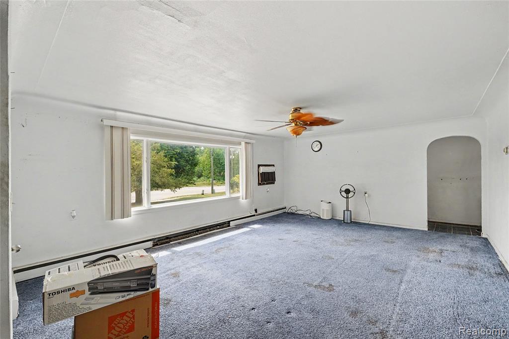 1103 E Bristol Road Property Photo 6