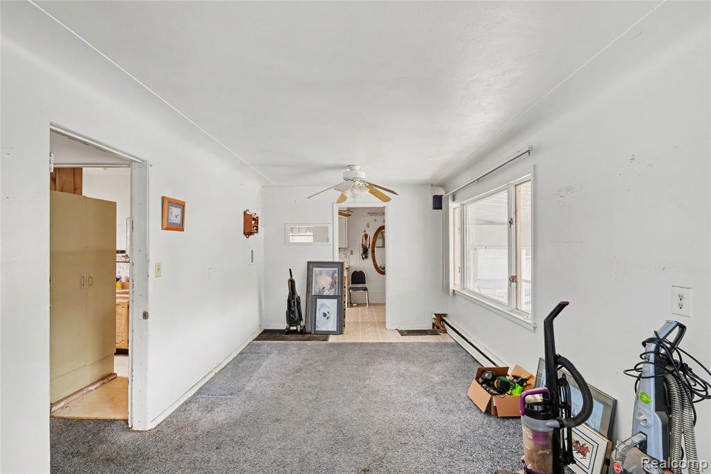 1103 E Bristol Road Property Photo 11