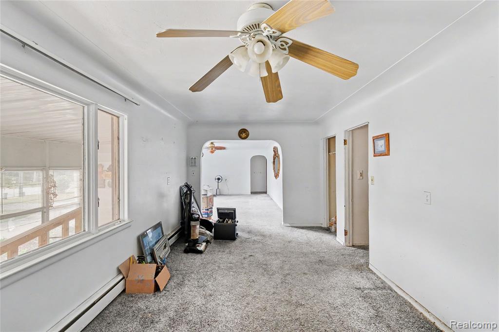 1103 E Bristol Road Property Photo 12