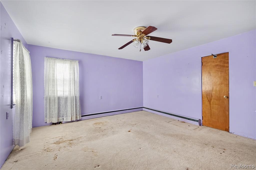 1103 E Bristol Road Property Photo 15