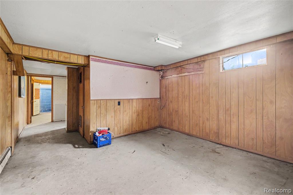1103 E Bristol Road Property Photo 22