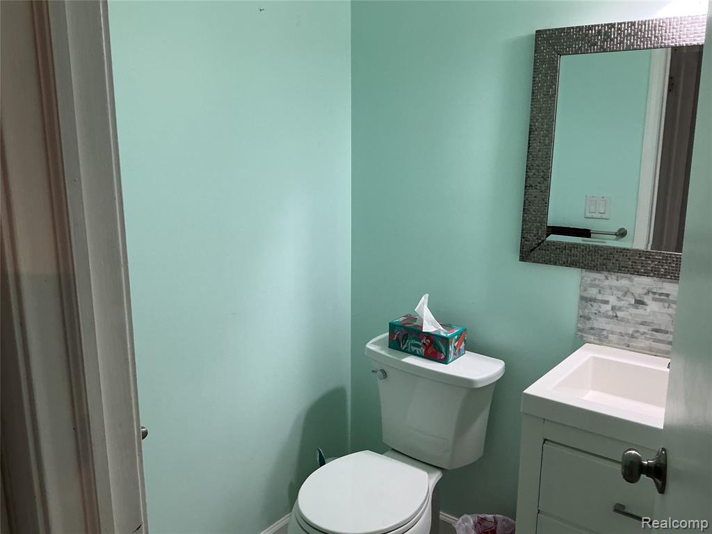 1580 Carthage Property Photo 9