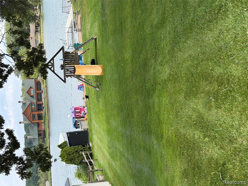 1580 Carthage Property Photo 13