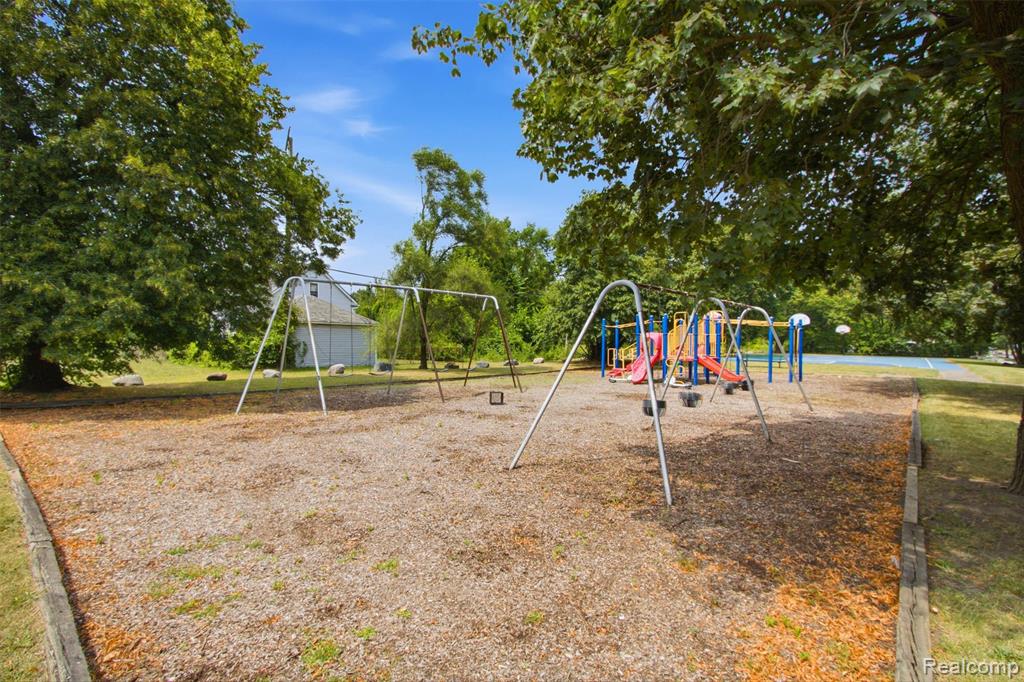 7741 Concord Street Property Photo 20