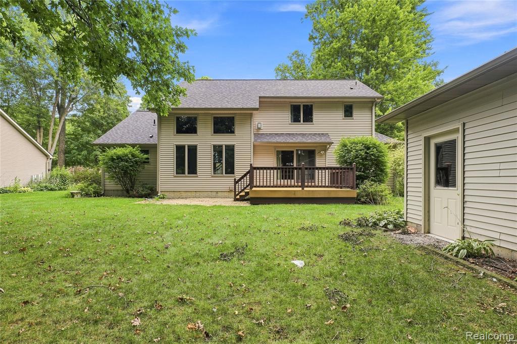 2318 Flagstone Drive Property Photo 9