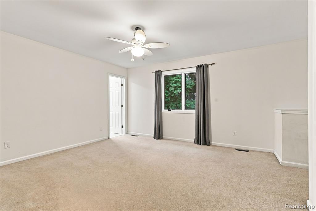 2318 Flagstone Drive Property Photo 17