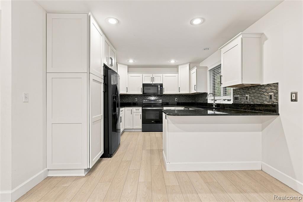 2318 Flagstone Drive Property Photo 23