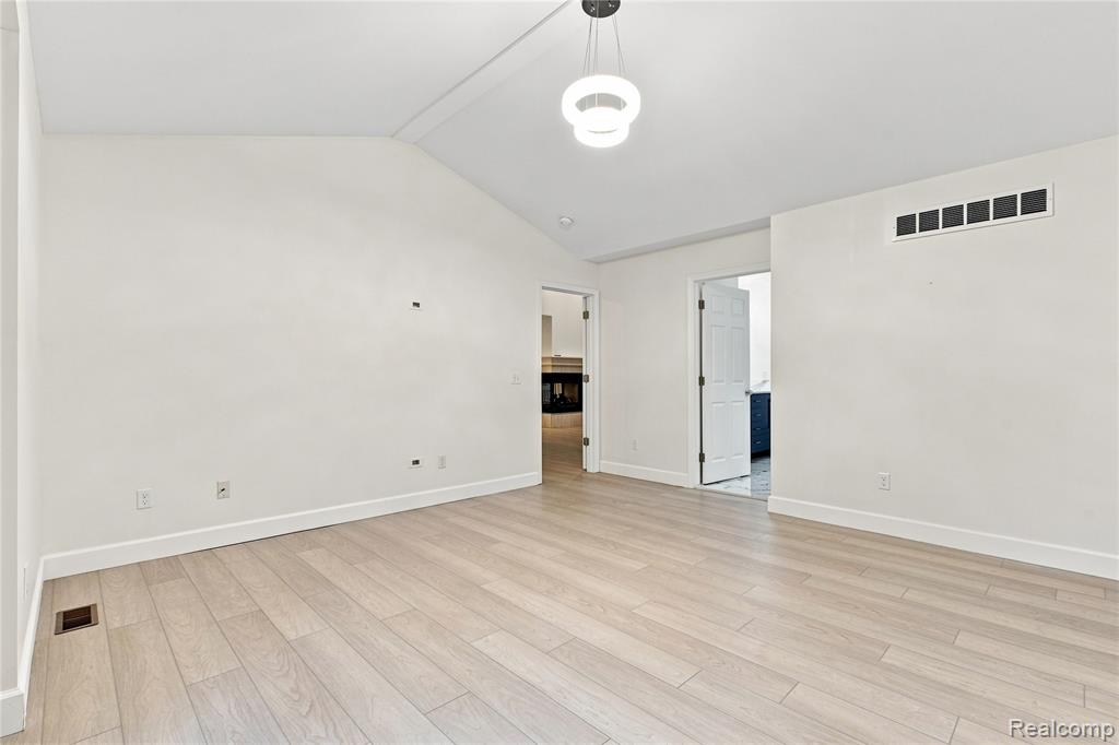 2318 Flagstone Drive Property Photo 29