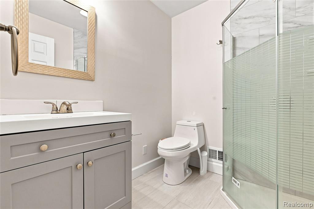2318 Flagstone Drive Property Photo 35