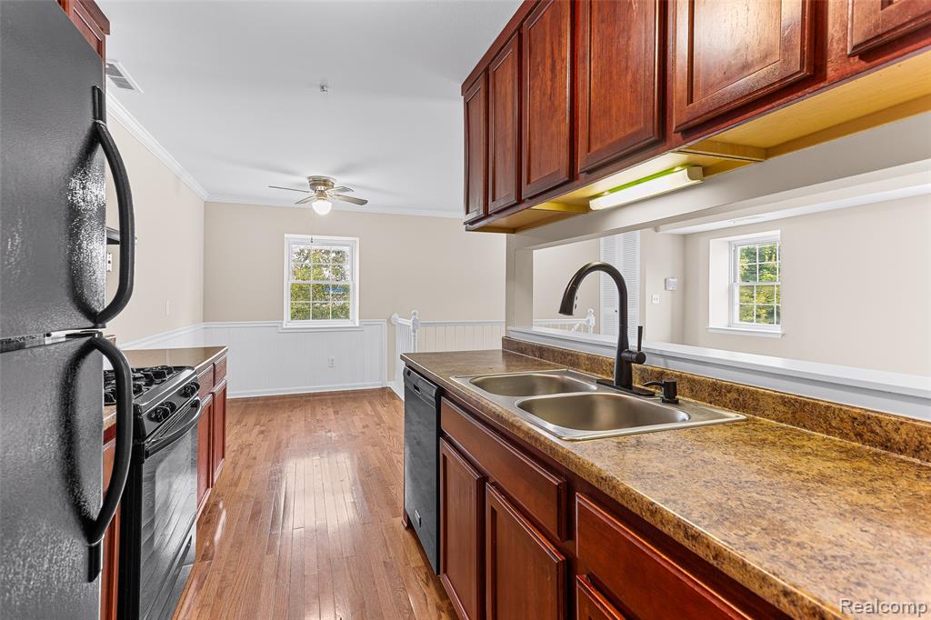 2260 N Hix Road Property Photo 13
