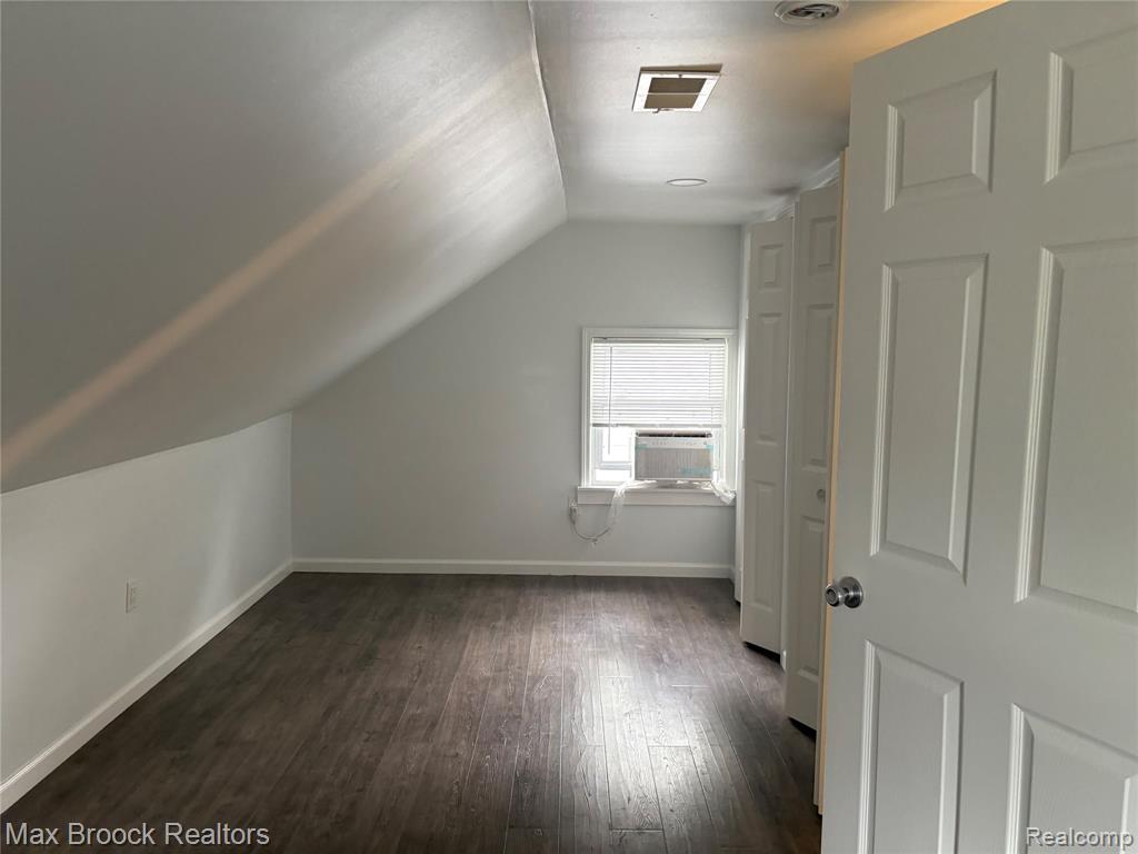 27141 Hampden Street Property Photo 6