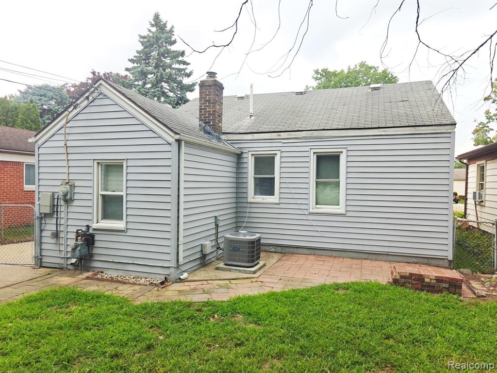 5722 N Silvery Lane Property Photo 14
