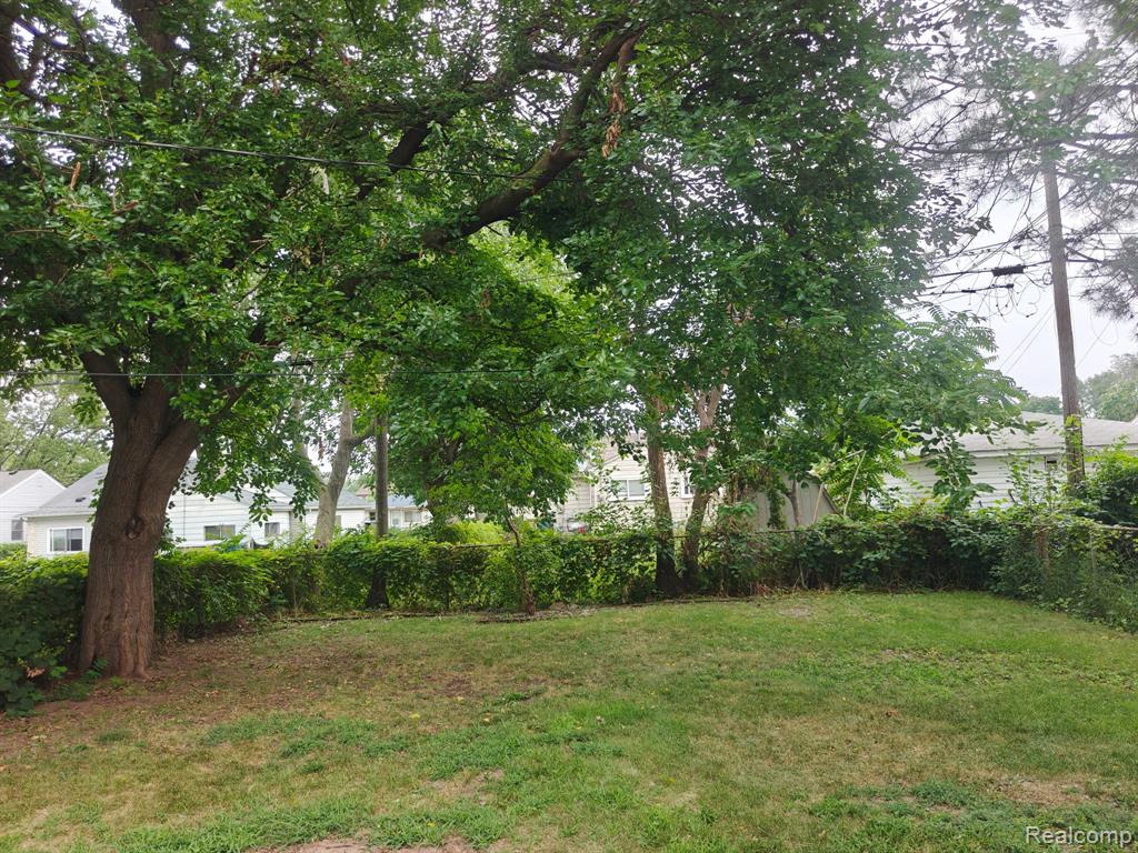 5722 N Silvery Lane Property Photo 15